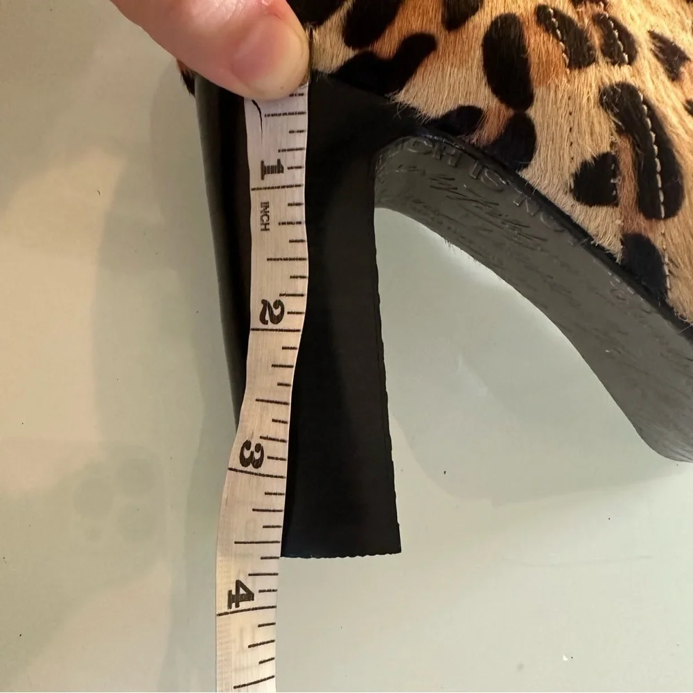 NWOB Beverly Feldman Leopard Print Calf Hair Zip Up Ankle Booties Size 7.5 M